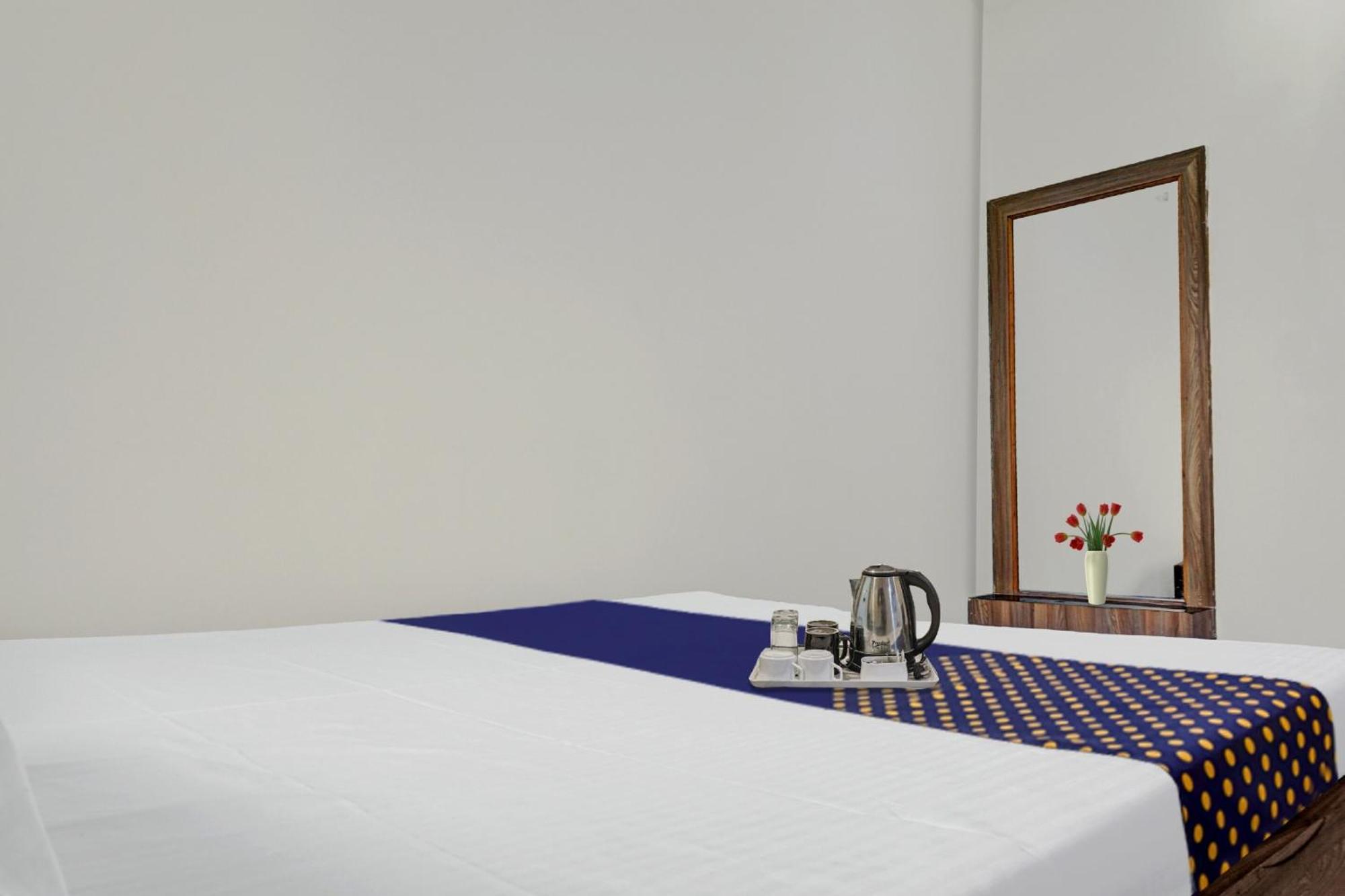 Hotel O Manav Shree Lodge Phursungi Exterior photo